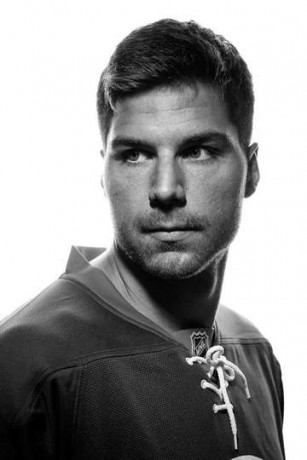 G_10.02.15_Isles_Headshot-13_slide