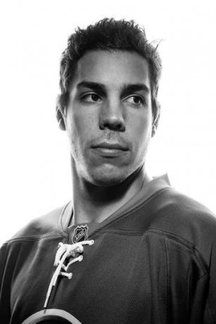G_10.02.15_Isles_Headshot-19_slide
