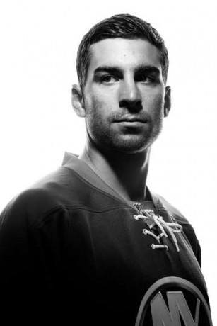 G_10.02.15_Isles_Headshot-03_slide