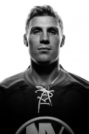 G_10.02.15_Isles_Headshot-08_slide